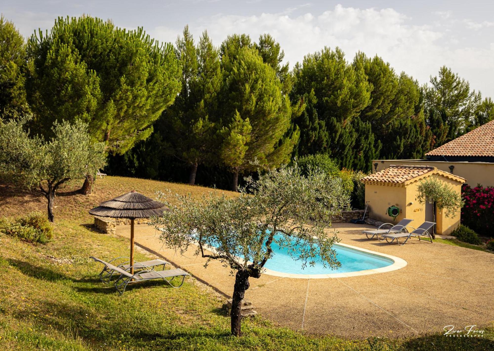 Clos Saint-Michel Resort & Spa Malaucène Eksteriør bilde