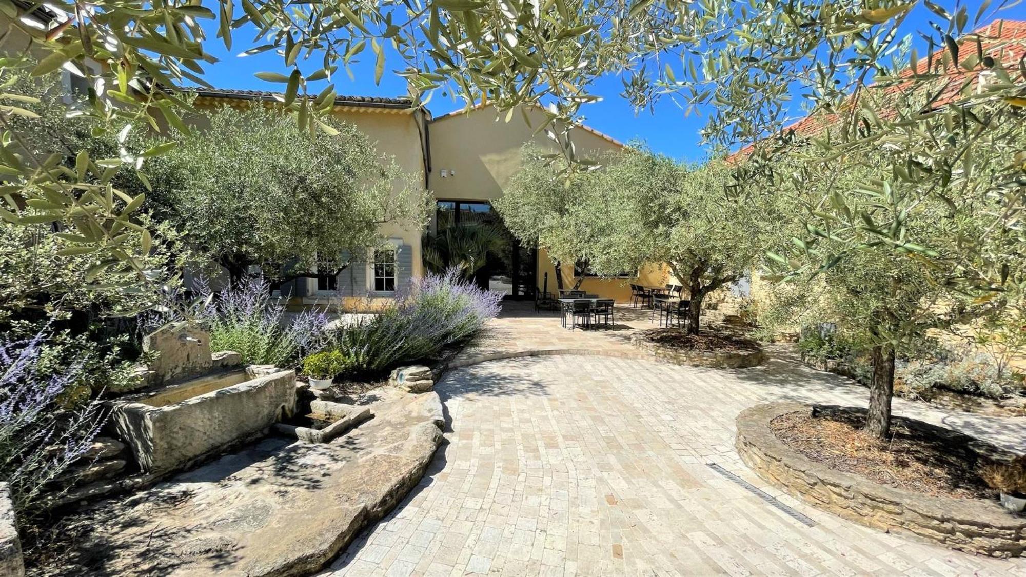 Clos Saint-Michel Resort & Spa Malaucène Eksteriør bilde